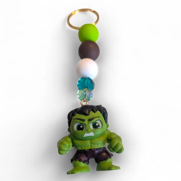 Handmade Hulk Smash Keychain - Picture 3 of 4
